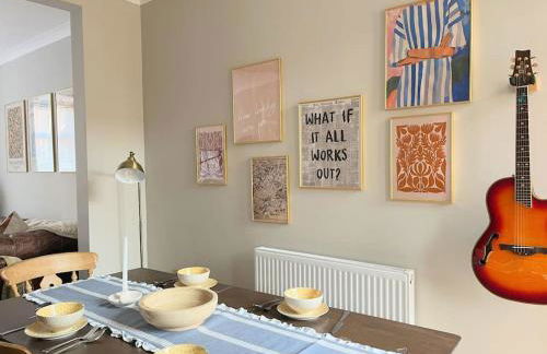 Artistic 3 bed home in Old Trafford next to MUFC - Foto 24