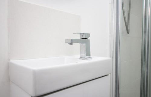 The North - City Centre 3 Bed Flat with Parking and Balcony - Foto 7