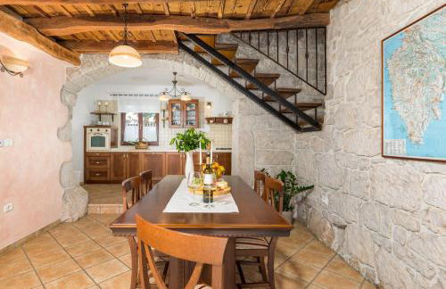 Villa Casa Garibaldi by Villsy - Photo 21