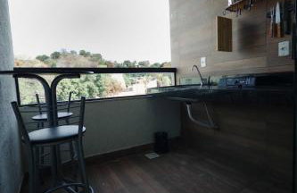 Apartamento com piscina - Foto 9