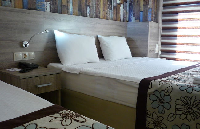 Street61 Studios - Photo 10