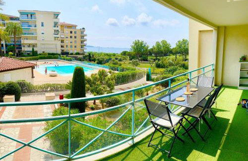 2Bed Seaview swimming pool beach on footparking - Foto 2