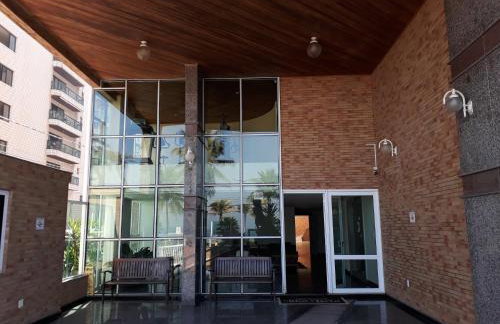 Apto Varanda Gourmet Pé na Areia, Domingo saída até as 20horas - Foto 36