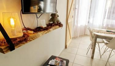 Appartement centre Ax-les-Thermes proche télécabines & parking - Foto 2