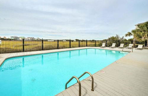 Bright Carolina Beach Condo - Walk to Shore! - Foto 29