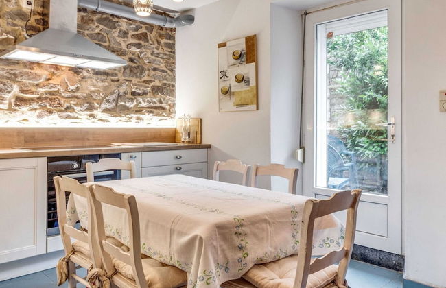 Enticing Holiday Home in Viroinval near Forest - Foto 27