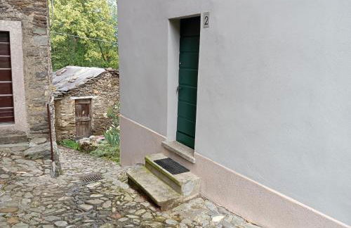 Low-mountain house with terrace and garden, near Lake Maggiore - Foto 5