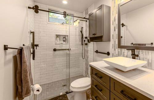 Lakefront Cabin Kayaks, Paddle Boards and Fishing - Foto 12