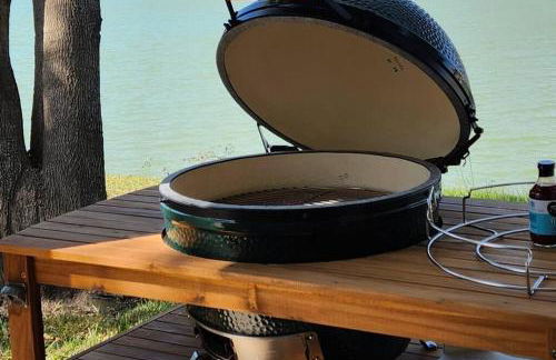 Lake Home: Relax and Unwind in Mission Hidden Gem - Photo 28