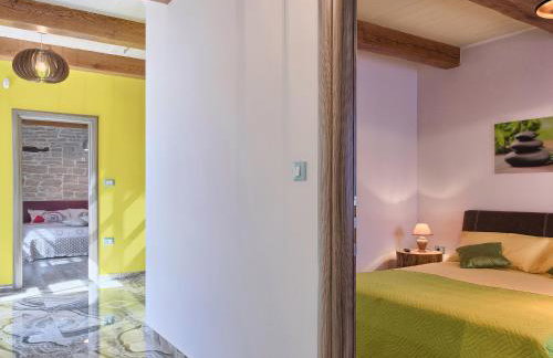 Villa Patrick-Luxury stone house in the center of Istria - Photo 43