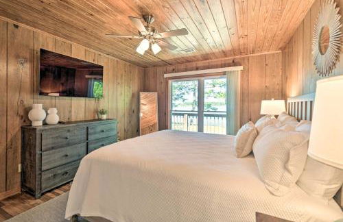 Waterfront Retreat, Near Fishing and Boating! - Foto 14