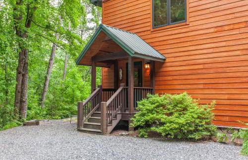 Chasing Sunsets: A Cozy 2-Bedroom Cabin in Smoky Mts with Stunning Mountain Views. - Foto 12
