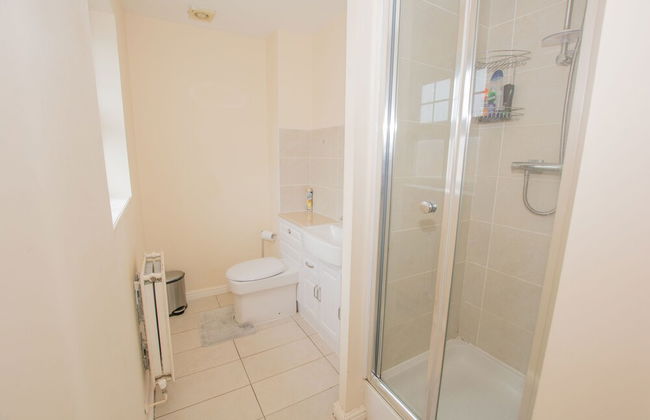 Modern 4 Bedroom Detached House in Cardiff - Foto 25