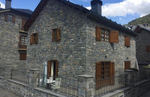 Unifamiliar El Pueyo de Jaca, Panticosa - Foto 2