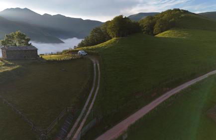 La cabaña mirador de los Valles Pasiegos - Foto 8