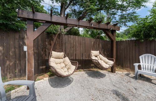 Stockyards- 4min Pet Friendly 3BR Luxe Gem - Foto 14