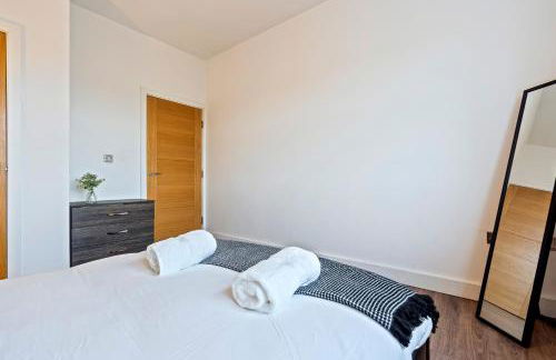 Luxury 1-Bed Apartment in JQ, Sleeps 3, Parking & Netflix, Ideal for contractors - Foto 14