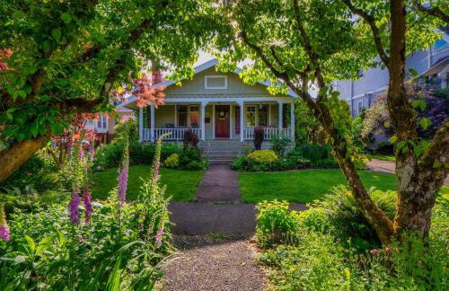 Charming Home, Wonderful Neighborhood! - Foto 25