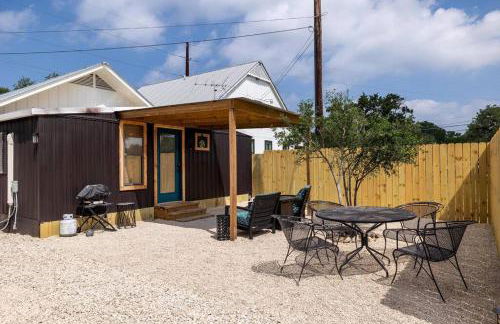 NEW! Ladybug @ Firefly Grove w/ Blanco River Access - Foto 3