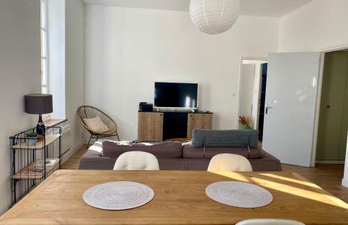 Charmant T2 de 48m2 à 300m du centre ville - Foto 4