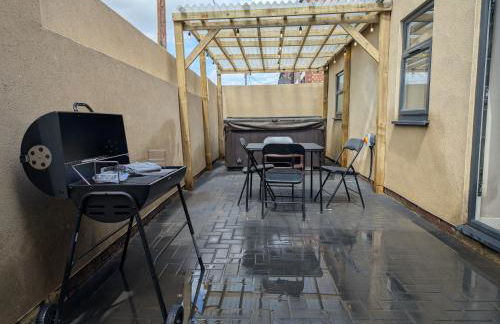 Numero Uno Ensuite 3BR Flat Hot Tub Wifi Parking Contractor and Group Friendly - Foto 18