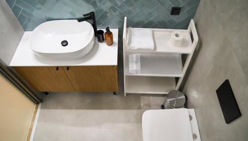 42 Studio 16 - Photo 5