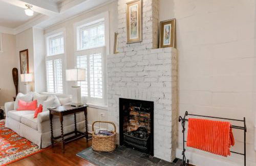 Carriage House at Forsyth 30 Night Minimum - Foto 13