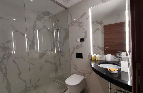 EST Villa DIOCLETIAN on Solta - luxurious villa, beachfront, private pool, outdoor BBQ, large terrace and garden, free parking - Wonderful privacy - Foto 18