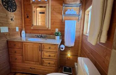 Abandoned Rail Cabin -19 miles to Breckenridge! Hot Tub! - Foto 30