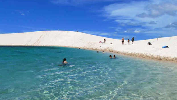 Bagno rinfrescante nella Lagoa Azul
