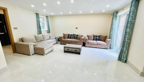 2 Bedroom Flat or Appartment near Heathrow with Garden - Foto 1