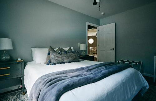 Bear House Catskills Cabin- Private Pool, Pond, Hot Tub, Dog-Friendly Sleeps 9 Adults - Foto 9