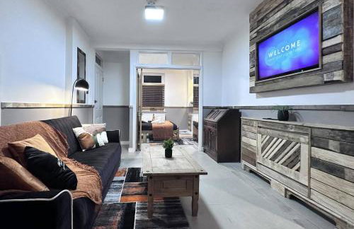 Rustic Rhondda Retreat w Hot Tub & Sauna - Ystrad - Foto 4