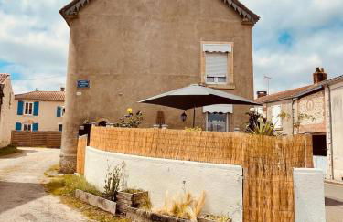 Charmante maison de village 30 min Puy DuFou - Foto 4