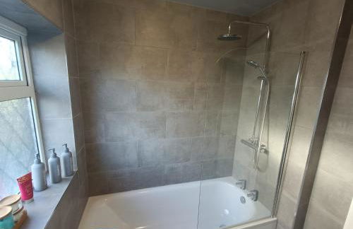 Alton Towers & Foxtail Barns & Oak Barns & Peak District - Foto 18