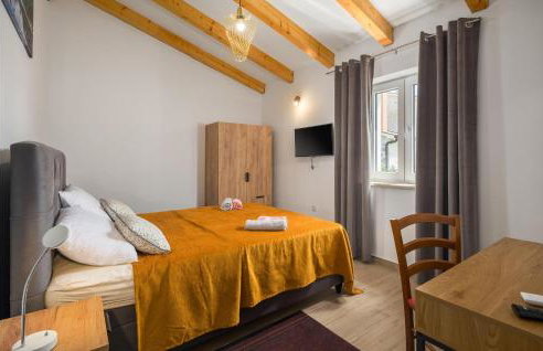 Awesome Home In Malisi With Kitchen - Photo 7