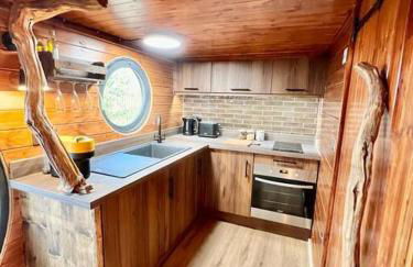 The Pines Treehouse at Treetops Hideouts - Foto 18