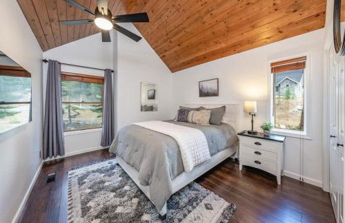 Creekside Cabin - Pup-Friendly with AC - Foto 21