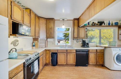 6 Mi to Main St Oceanfront Cottage in Ketchikan - Foto 10