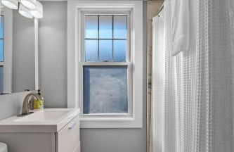 3BR/2.5 BA Townhouse |Downtown Salem w/Parking - Foto 47