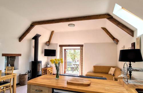 Ta Mill Cottages & Lodges - Hayloft Cottage - Foto 9