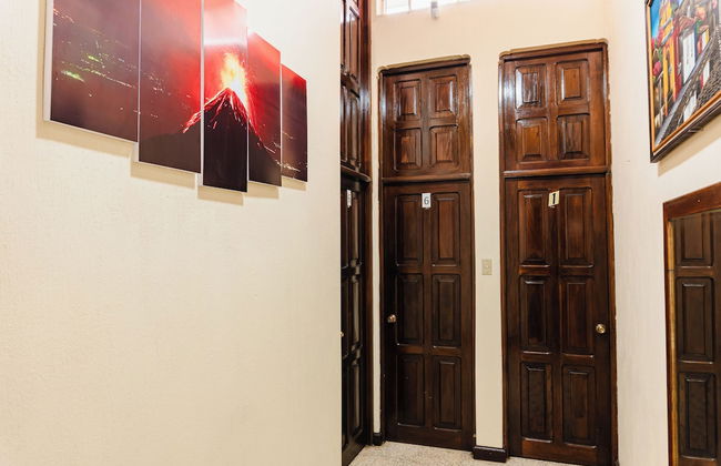 Gold House - Photo 42