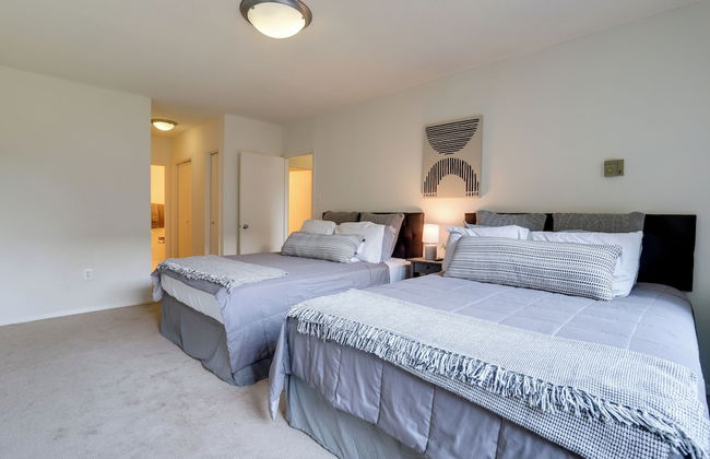 Crystal City Condo w Top Amenities - Photo 11