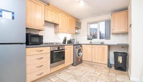 5 bed house with free parking in quiet location - Foto 1