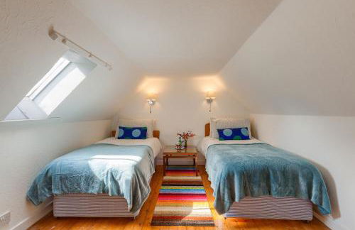 Enchanting,rustic, Dundurn Mill with stunning views and private river - Photo 8