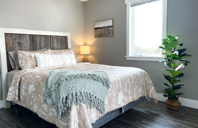 Relaxing Riverside 10 Minutes to Shipshewana - Photo 10