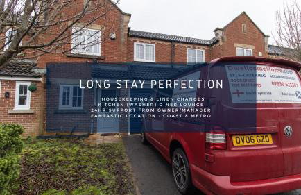 Free Driveway Parking, 3 Double Bedroom House, Quiet Private Estate, Fast WIFI, Ideal for Long Term Contractor, etc Stays, 3 miles 7 mins drive to Nissan, 15 mins to Sunderland Newcastle, Regular Housekeeping Options - See Our Site for Assurance - Foto 1