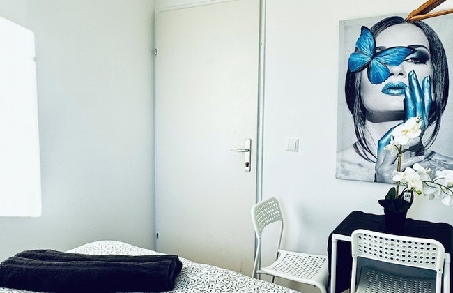 Cozy 3BR Apt with Garden Sleeps 10 - Foto 73