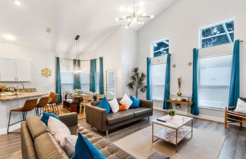 Mario Manor Heated Pool King Bed Game Room Near Disney - Foto 11