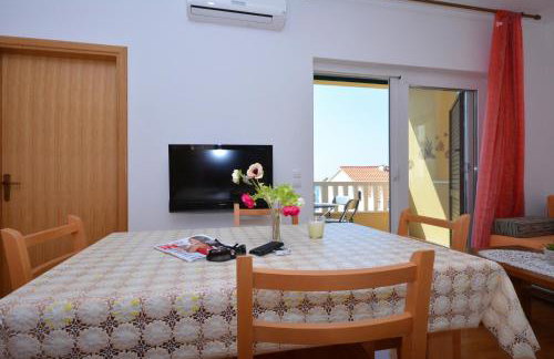 Apartments Punta Milna - Photo 25